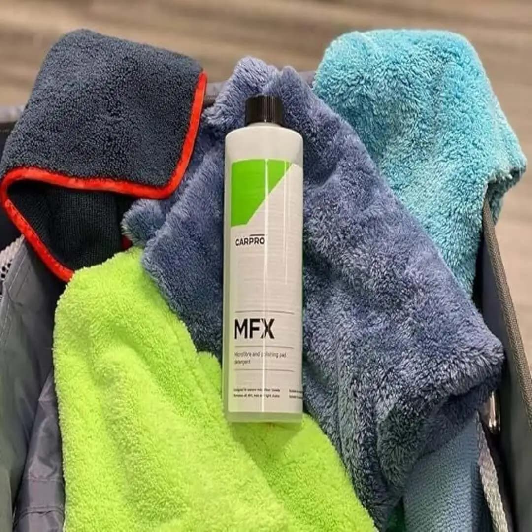 CARPRO MFX – BEZ VE PASTA SÜNGERİ YIKAMA ŞAMPUANI 1LT - Görsel 2