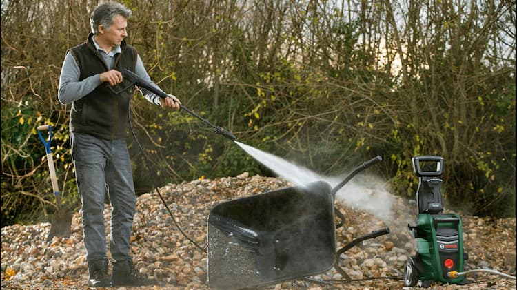 Bosch UniversalAquatak 130 1700 W Basınçlı Yıkama Makinesi - Görsel 4