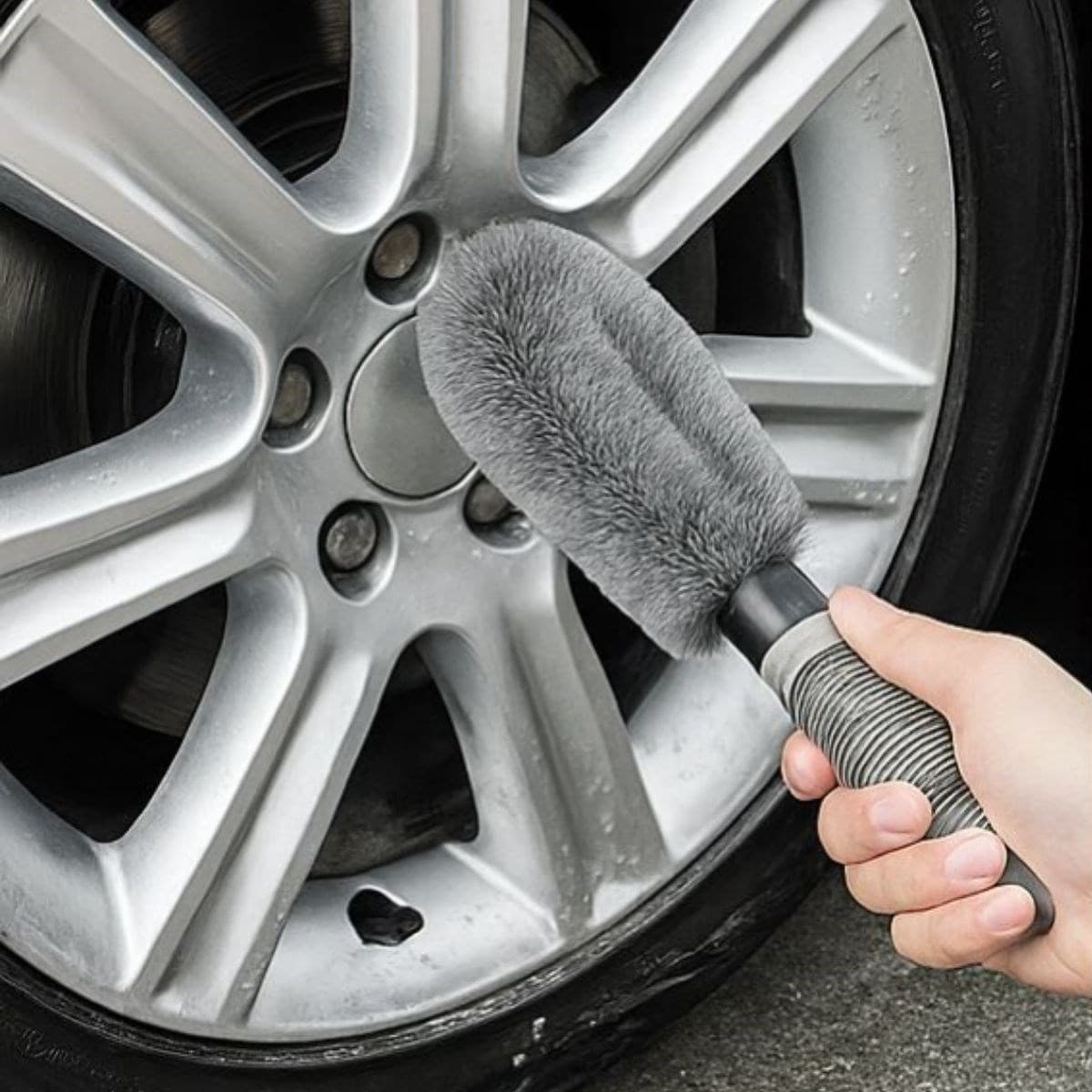 Autoshift Gri Oto Jant Temizleme Fırçası – Ergonomik Saplı, Lastik ve Jant Detay Temizliği İçin Güçlü Kıllı Fırça - Autoshift